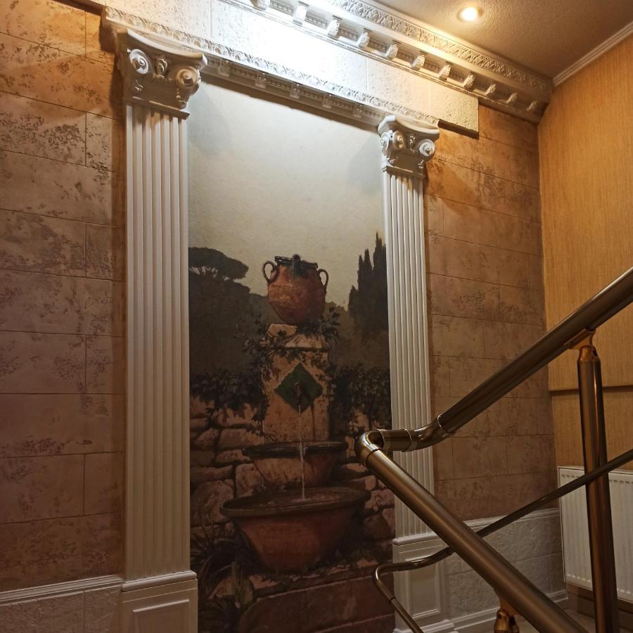 Hotel Status Vinnytsia Bagian luar foto